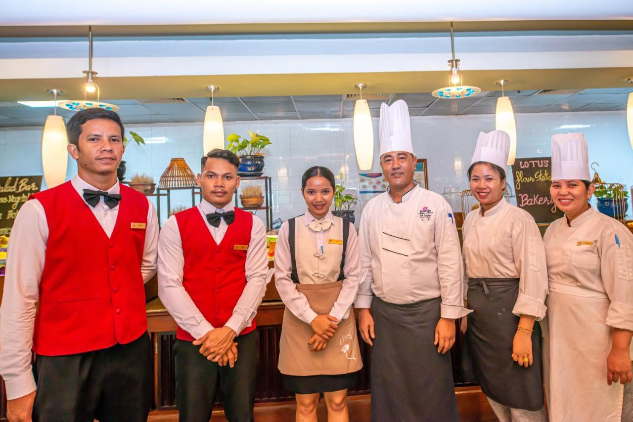 Sokha Angkor Resort Сиемрип Экстерьер фото
